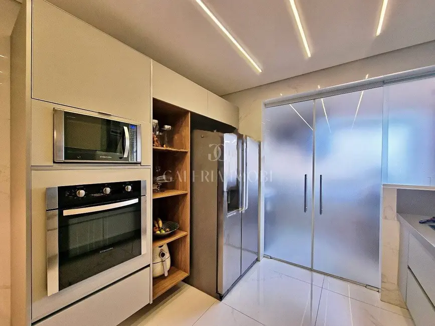 Apartamento com 3 quartos à venda, 199m2 em Ponta da Praia, Santos - SP - imagem 6 Foto 6 de Apartamento com 3 quartos à venda, 199m2 em Ponta da Praia, Santos - SP