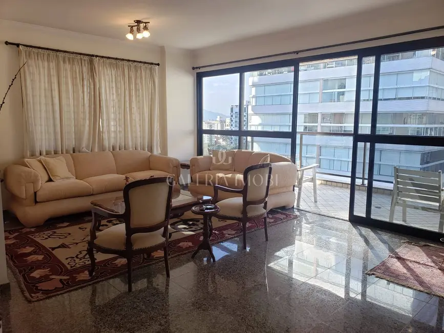 Foto 4 de Apartamento com 3 quartos à venda, 254m2 em Gonzaga, Santos - SP