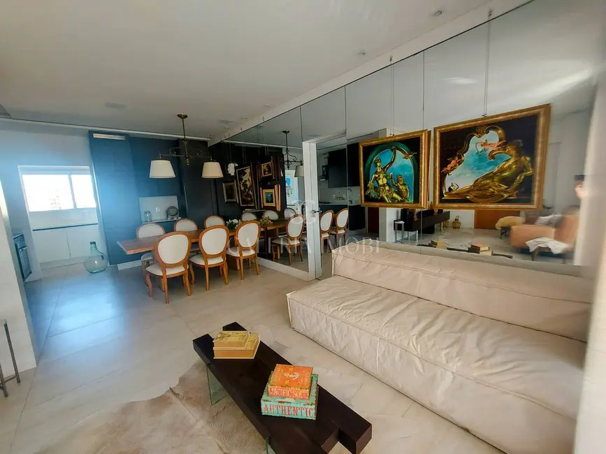 Apartamento com 3 quartos à venda, 156m2 em Embaré, Santos - SP - imagem 4 Foto 4 de Apartamento com 3 quartos à venda, 156m2 em Embaré, Santos - SP