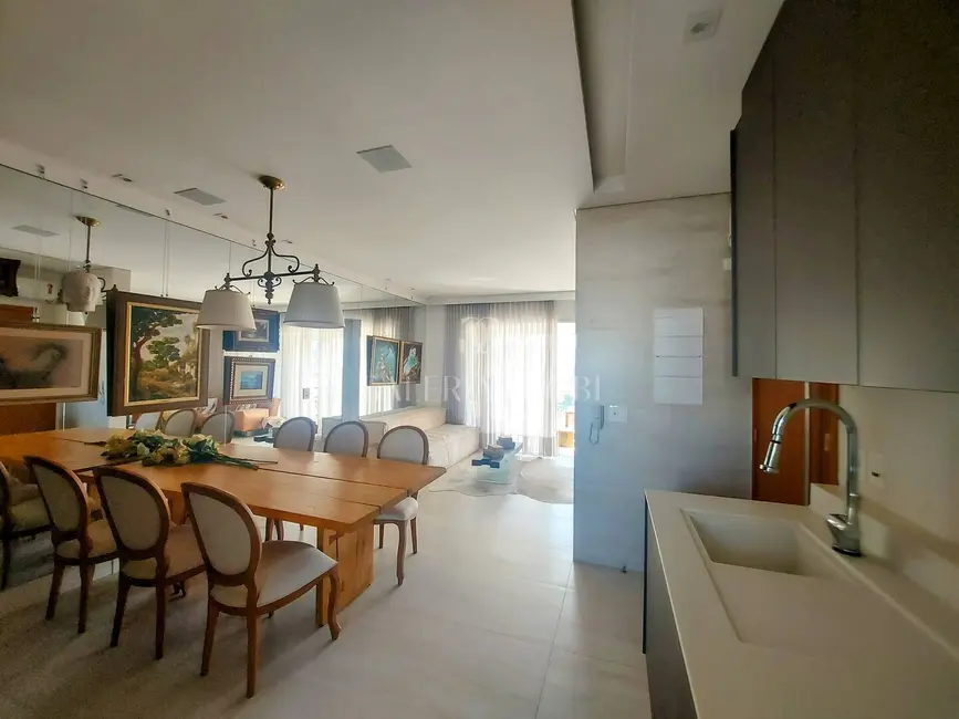 Apartamento com 3 quartos à venda, 156m2 em Embaré, Santos - SP - imagem 6 Foto 6 de Apartamento com 3 quartos à venda, 156m2 em Embaré, Santos - SP