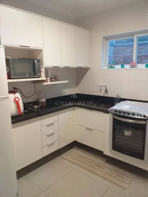 Foto 5 de Casa com 3 quartos à venda, 89m2 em Estuário, Santos - SP