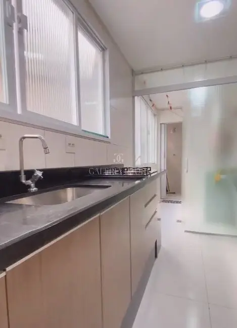 Apartamento com 3 quartos à venda, 115m2 em Ponta da Praia, Santos - SP - imagem 4 Foto 4 de Apartamento com 3 quartos à venda, 115m2 em Ponta da Praia, Santos - SP