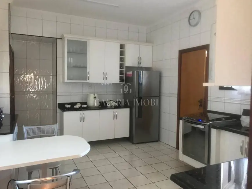 Apartamento com 3 quartos à venda, 150m2 em Embaré, Santos - SP - imagem 9 Foto 9 de Apartamento com 3 quartos à venda, 150m2 em Embaré, Santos - SP