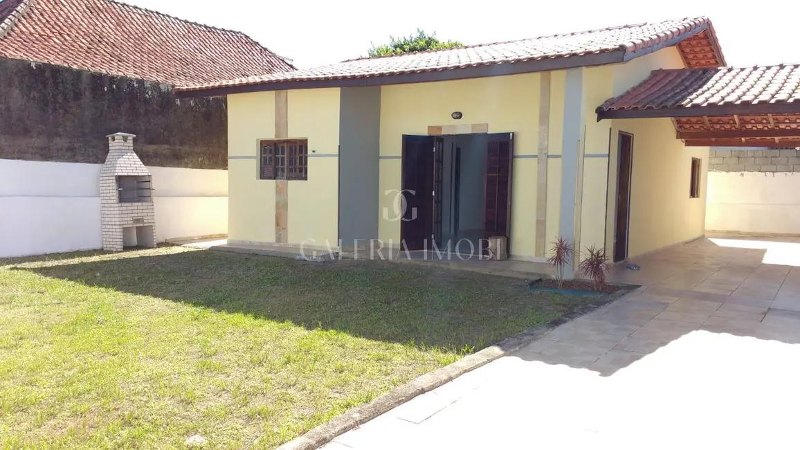 Foto 1 de Casa com 2 quartos à venda em Itanhaem - SP