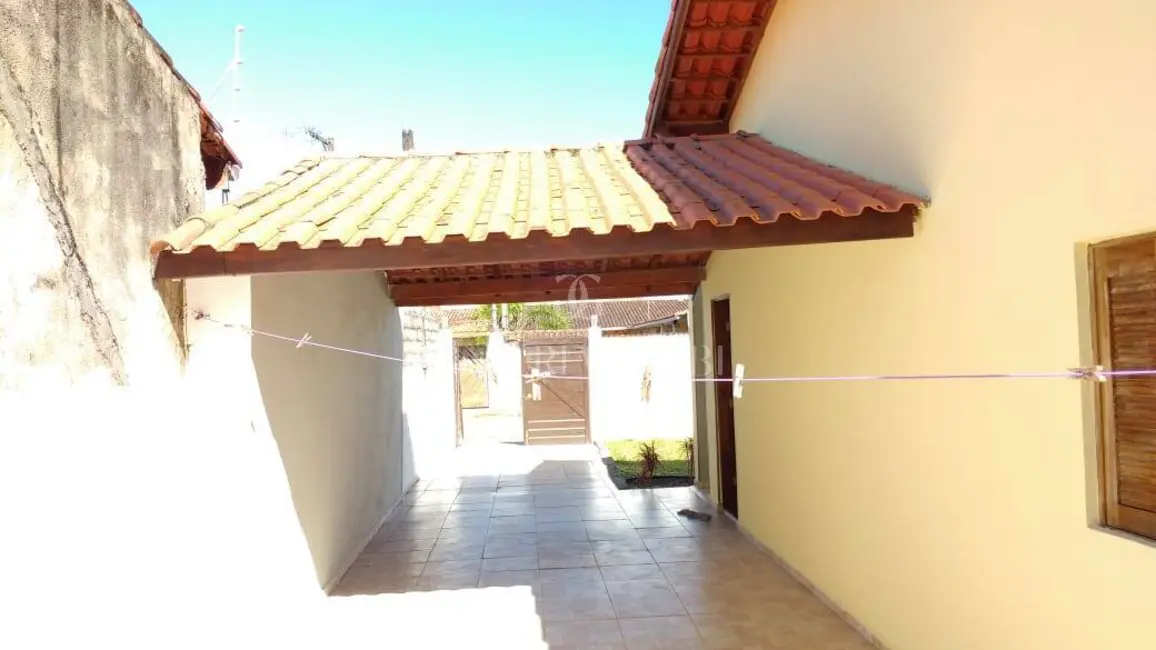 Foto 4 de Casa com 2 quartos à venda em Itanhaem - SP