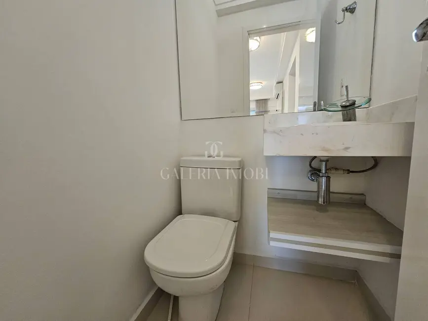 Apartamento com 3 quartos para alugar, 150m2 em Aparecida, Santos - SP - imagem 9 Foto 9 de Apartamento com 3 quartos para alugar, 150m2 em Aparecida, Santos - SP