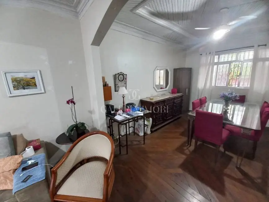 Foto 6 de Sobrado com 3 quartos à venda, 139m2 em Gonzaga, Santos - SP