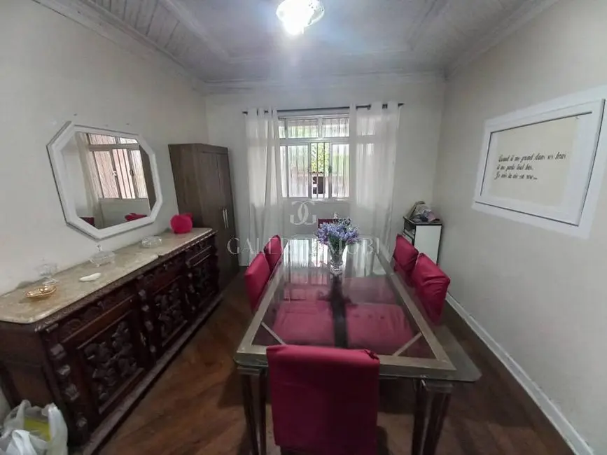 Foto 3 de Sobrado com 3 quartos à venda, 139m2 em Gonzaga, Santos - SP