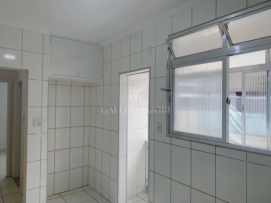 Apartamento com 2 quartos para alugar, 67m2 em Embaré, Santos - SP - imagem 3 Foto 3 de Apartamento com 2 quartos para alugar, 67m2 em Embaré, Santos - SP