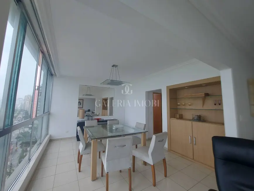 Apartamento com 3 quartos para alugar, 240m2 em Boqueirão, Santos - SP - imagem 4 Foto 4 de Apartamento com 3 quartos para alugar, 240m2 em Boqueirão, Santos - SP