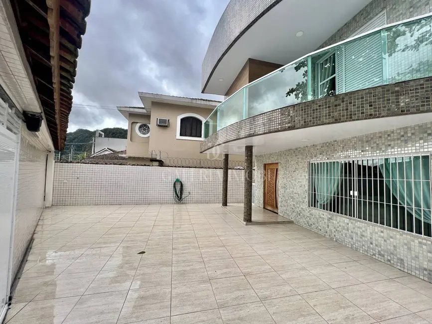 Foto 1 de Casa com 3 quartos à venda, 279m2 em Jardim Independência, Sao Vicente - SP