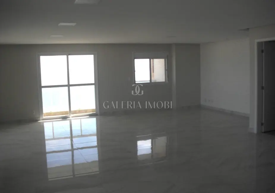 Apartamento com 3 quartos para alugar, 230m2 em Embaré, Santos - SP - imagem 3 Foto 3 de Apartamento com 3 quartos para alugar, 230m2 em Embaré, Santos - SP