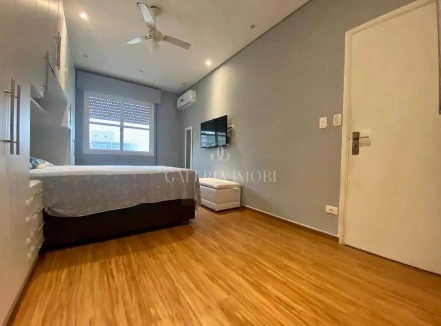 Apartamento com 2 quartos à venda, 111m2 em Gonzaga, Santos - SP - imagem 9 Foto 9 de Apartamento com 2 quartos à venda, 111m2 em Gonzaga, Santos - SP