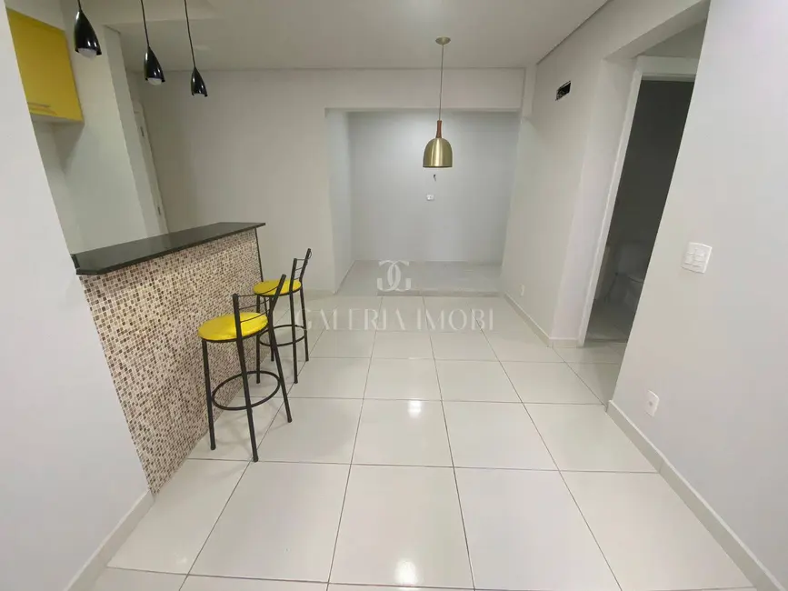 Apartamento com 2 quartos à venda e para alugar, 70m2 em Marapé, Santos - SP - imagem 5 Foto 5 de Apartamento com 2 quartos à venda e para alugar, 70m2 em Marapé, Santos - SP