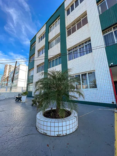 Foto 2 de Kitnet à venda, 26m2 em Tupi, Praia Grande - SP