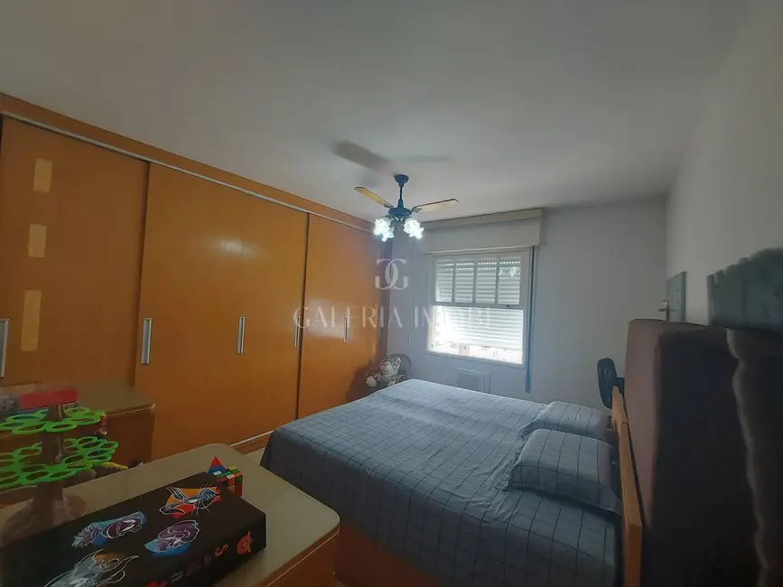 Apartamento com 3 quartos à venda, 151m2 em Gonzaga, Santos - SP - imagem 8 Foto 8 de Apartamento com 3 quartos à venda, 151m2 em Gonzaga, Santos - SP