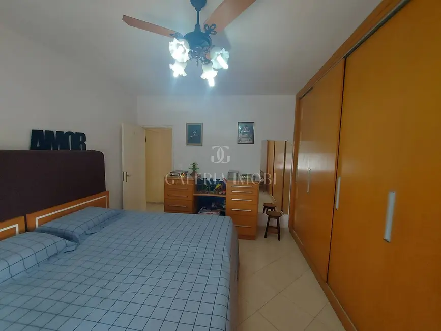 Apartamento com 3 quartos à venda, 151m2 em Gonzaga, Santos - SP - imagem 9 Foto 9 de Apartamento com 3 quartos à venda, 151m2 em Gonzaga, Santos - SP