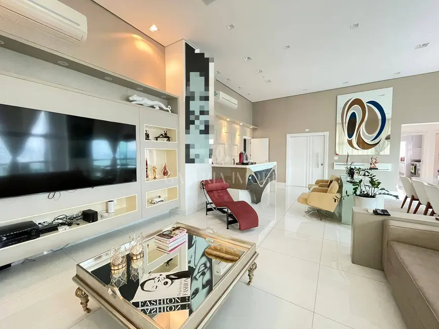 Apartamento com 5 quartos à venda e para alugar, 741m2 em Gonzaga, Santos - SP - imagem 5 Foto 5 de Apartamento com 5 quartos à venda e para alugar, 741m2 em Gonzaga, Santos - SP