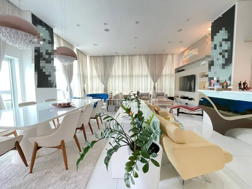 Apartamento com 5 quartos à venda e para alugar, 741m2 em Gonzaga, Santos - SP - imagem 8 Foto 8 de Apartamento com 5 quartos à venda e para alugar, 741m2 em Gonzaga, Santos - SP