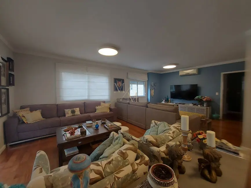 Apartamento com 3 quartos para alugar, 195m2 em Boqueirão, Santos - SP - imagem 4 Foto 4 de Apartamento com 3 quartos para alugar, 195m2 em Boqueirão, Santos - SP