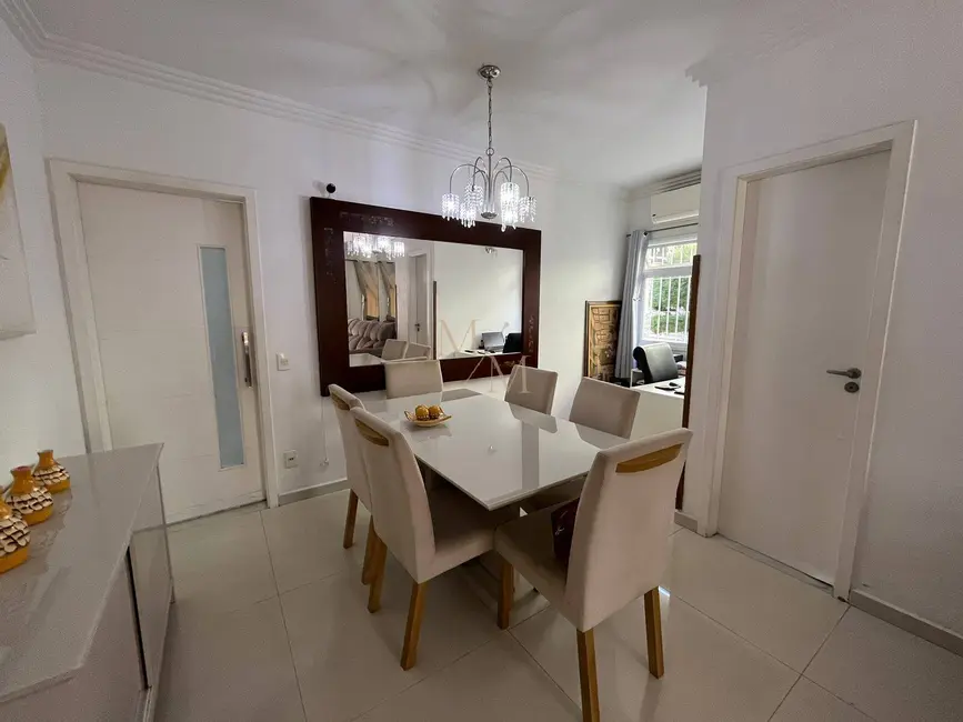 Foto 9 de Casa com 3 quartos à venda em Macuco, Santos - SP