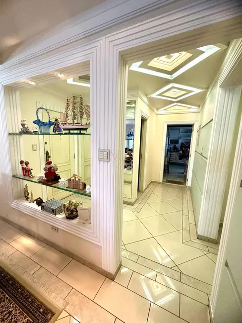 Apartamento com 3 quartos à venda, 200m2 em Ponta da Praia, Santos - SP - imagem 6 Foto 6 de Apartamento com 3 quartos à venda, 200m2 em Ponta da Praia, Santos - SP