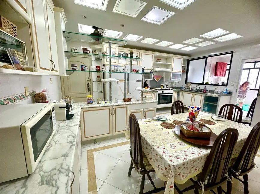 Apartamento com 3 quartos à venda, 200m2 em Ponta da Praia, Santos - SP - imagem 7 Foto 7 de Apartamento com 3 quartos à venda, 200m2 em Ponta da Praia, Santos - SP