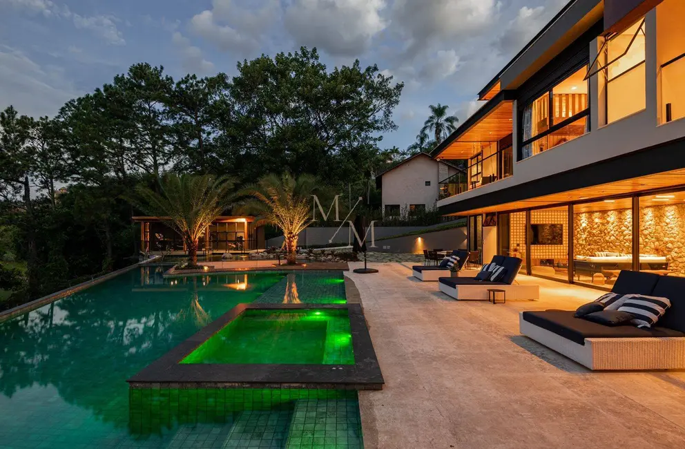 Foto 7 de Chácara com 5 quartos à venda, 670m2 em Chácaras Condomínio Recanto Pássaros II, Jacarei - SP