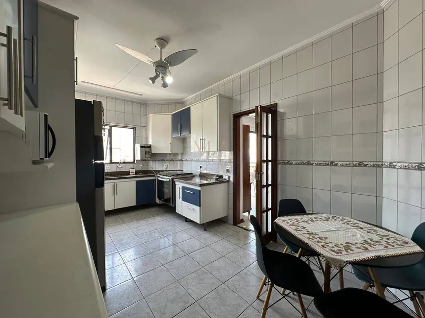 Apartamento com 3 quartos à venda, 140m2 em Campo Grande, Santos - SP - imagem 9 Foto 9 de Apartamento com 3 quartos à venda, 140m2 em Campo Grande, Santos - SP