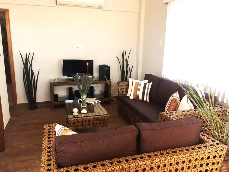 Casa com 4 quartos à venda e para alugar, 190m2 em Embaré, Santos - SP - imagem 3 Foto 3 de Casa com 4 quartos à venda e para alugar, 190m2 em Embaré, Santos - SP