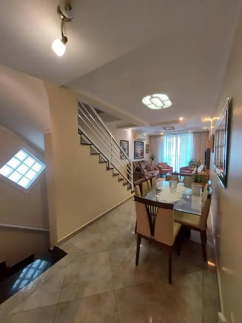 Foto 4 de Casa com 4 quartos à venda, 228m2 em Aparecida, Santos - SP