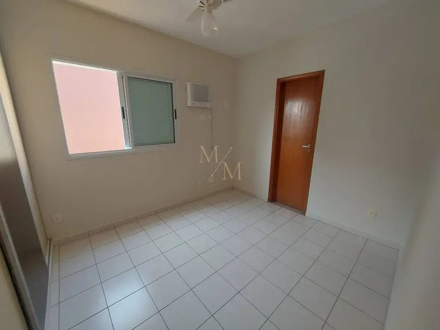 Apartamento com 3 quartos para alugar, 101m2 em Embaré, Santos - SP - imagem 8 Foto 8 de Apartamento com 3 quartos para alugar, 101m2 em Embaré, Santos - SP