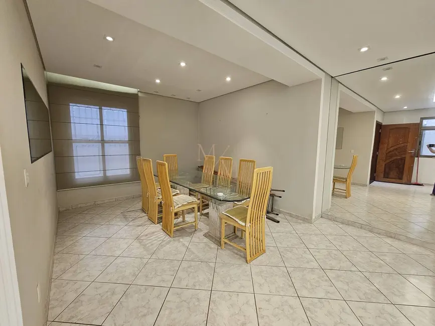 Casa com 3 quartos à venda, 171m2 em Embaré, Santos - SP - imagem 4 Foto 4 de Casa com 3 quartos à venda, 171m2 em Embaré, Santos - SP