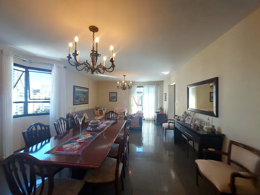 Foto 2 de Apartamento com 4 quartos à venda, 248m2 em Embaré, Santos - SP