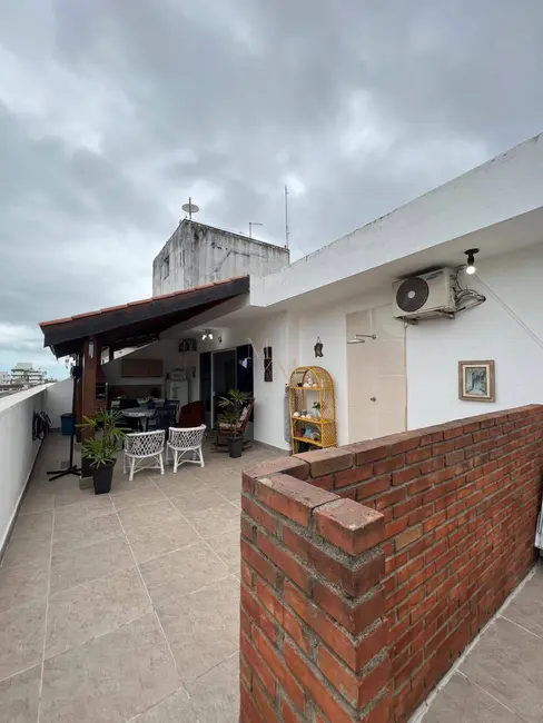 Cobertura com 3 quartos à venda, 130m2 em Enseada, Guaruja - SP - imagem 3 Foto 3 de Cobertura com 3 quartos à venda, 130m2 em Enseada, Guaruja - SP