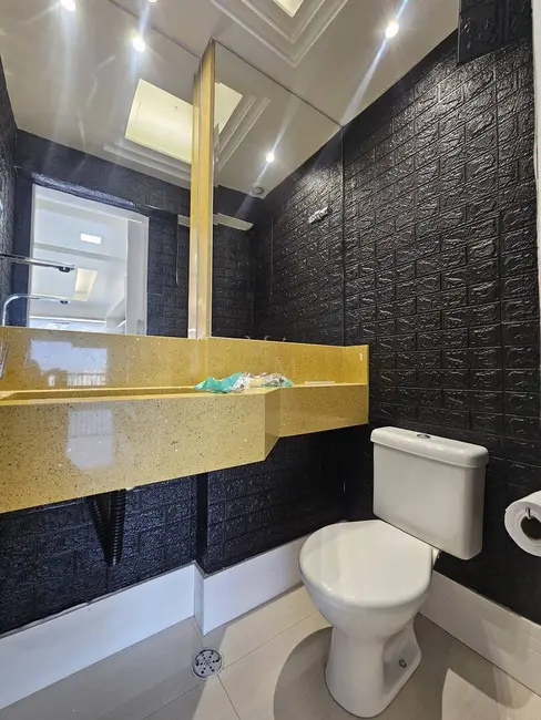 Apartamento com 3 quartos para alugar, 111m2 em Encruzilhada, Santos - SP - imagem 5 Foto 5 de Apartamento com 3 quartos para alugar, 111m2 em Encruzilhada, Santos - SP