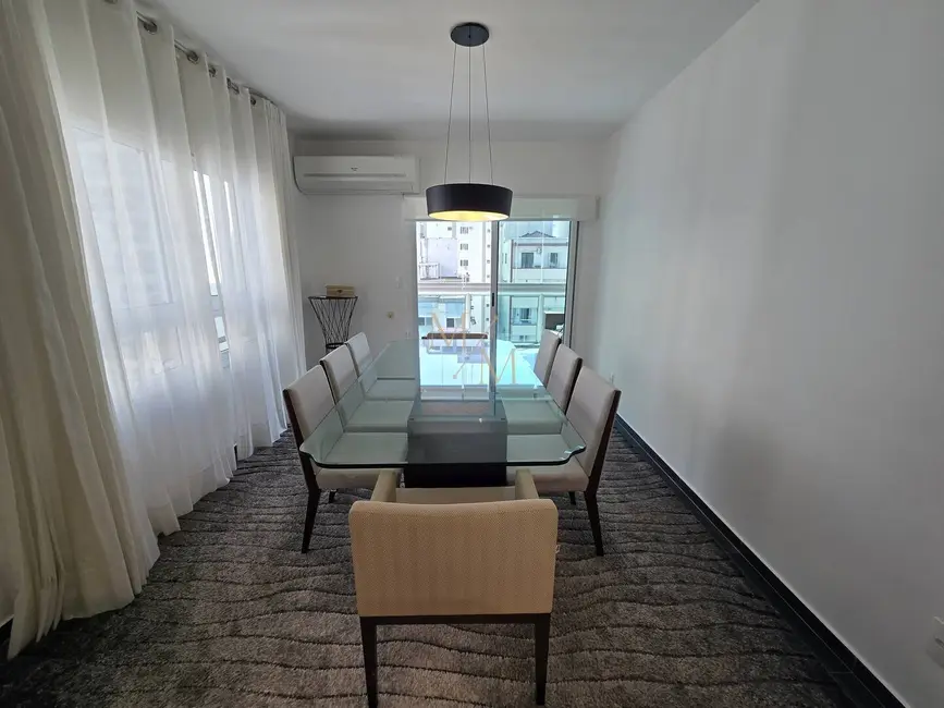 Apartamento com 2 quartos para alugar, 154m2 em Embaré, Santos - SP - imagem 8 Foto 8 de Apartamento com 2 quartos para alugar, 154m2 em Embaré, Santos - SP
