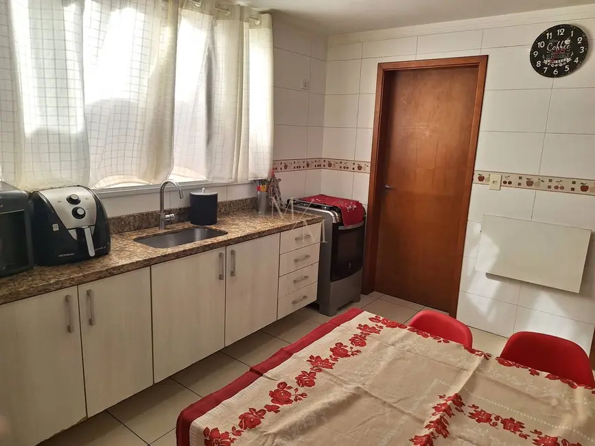 Foto 9 de Casa com 3 quartos à venda, 116m2 em Macuco, Santos - SP