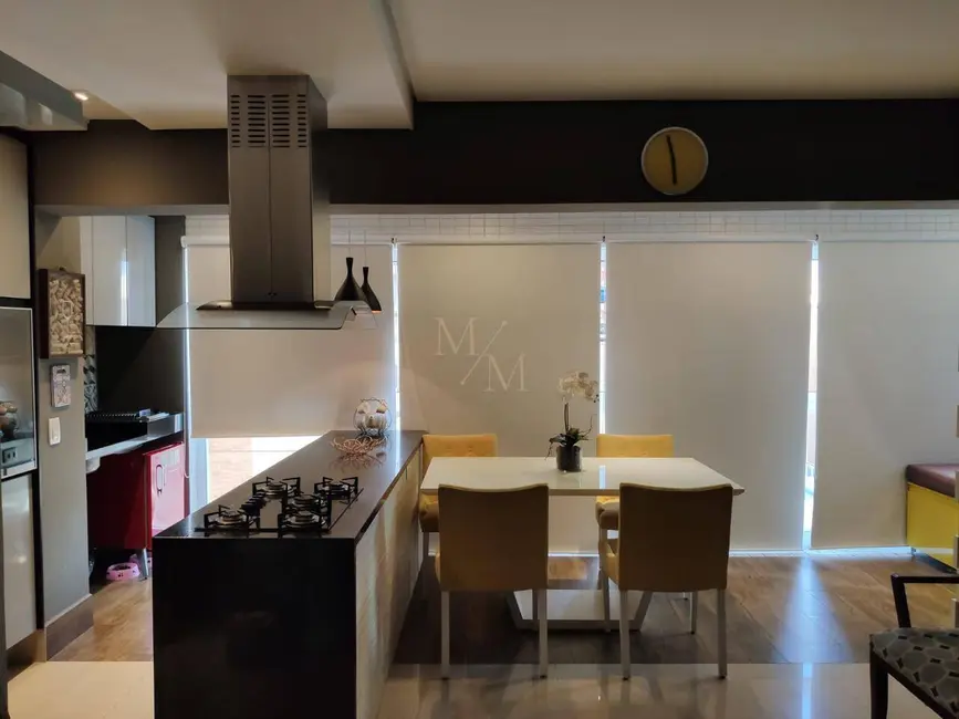 Apartamento com 1 quarto à venda, 57m2 em Gonzaga, Santos - SP - imagem 4 Foto 4 de Apartamento com 1 quarto à venda, 57m2 em Gonzaga, Santos - SP