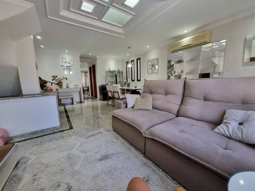 Casa com 3 quartos à venda, 150m2 em Embaré, Santos - SP - imagem 3 Foto 3 de Casa com 3 quartos à venda, 150m2 em Embaré, Santos - SP