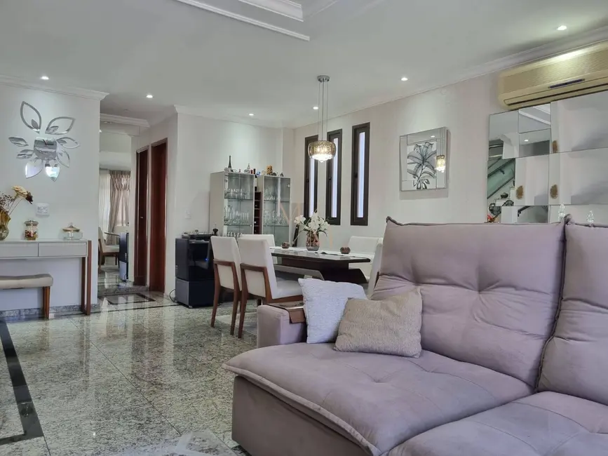 Foto 2 de Casa com 3 quartos à venda, 150m2 em Embaré, Santos - SP