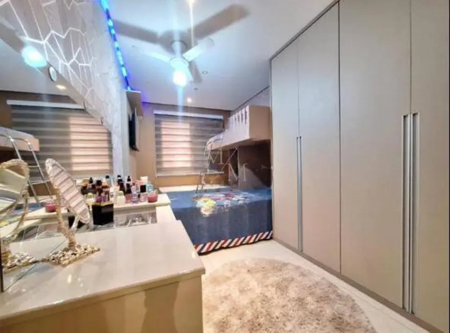 Apartamento com 2 quartos à venda, 74m2 em Campo Grande, Santos - SP - imagem 3 Foto 3 de Apartamento com 2 quartos à venda, 74m2 em Campo Grande, Santos - SP