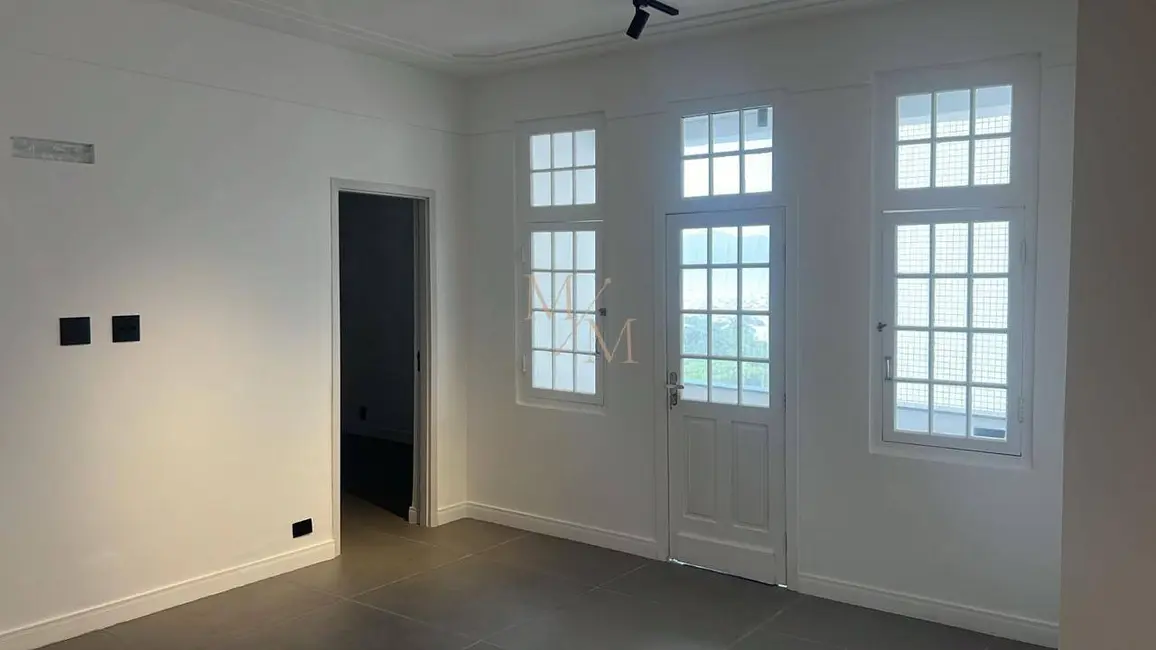 Apartamento com 2 quartos à venda, 80m2 em Gonzaga, Santos - SP - imagem 4 Foto 4 de Apartamento com 2 quartos à venda, 80m2 em Gonzaga, Santos - SP