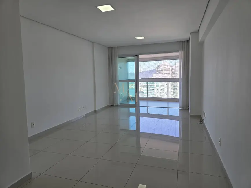 Foto 2 de Apartamento com 2 quartos para alugar, 135m2 em Ponta da Praia, Santos - SP