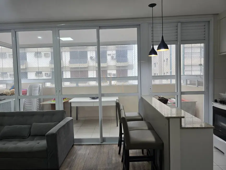 Apartamento com 2 quartos à venda, 70m2 em Gonzaga, Santos - SP - imagem 2 Foto 2 de Apartamento com 2 quartos à venda, 70m2 em Gonzaga, Santos - SP