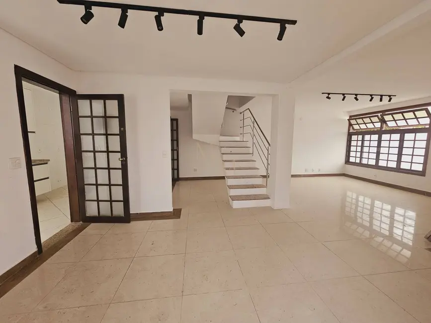 Casa com 3 quartos à venda, 145m2 em Aparecida, Santos - SP - imagem 3 Foto 3 de Casa com 3 quartos à venda, 145m2 em Aparecida, Santos - SP