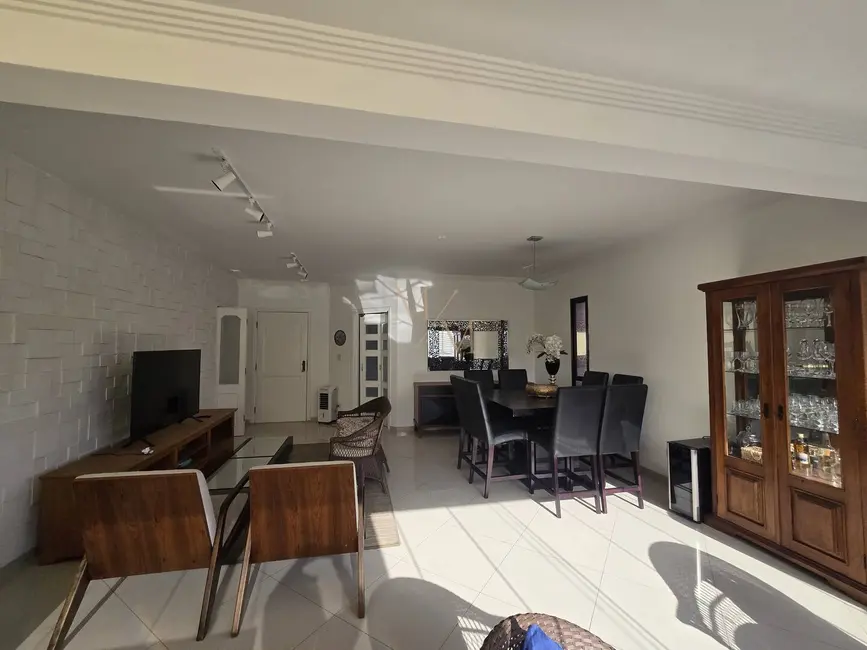 Foto 4 de Apartamento com 3 quartos à venda, 157m2 em Embaré, Santos - SP