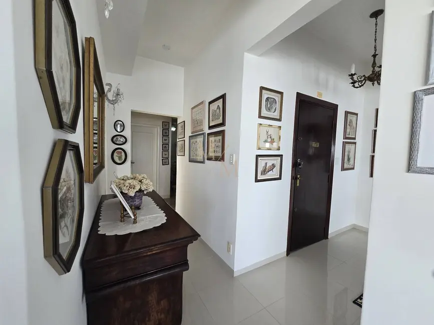 Apartamento com 2 quartos à venda, 132m2 em Embaré, Santos - SP - imagem 9 Foto 9 de Apartamento com 2 quartos à venda, 132m2 em Embaré, Santos - SP