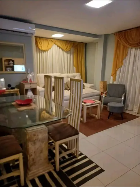 Apartamento com 2 quartos à venda, 105m2 em Embaré, Santos - SP - imagem 9 Foto 9 de Apartamento com 2 quartos à venda, 105m2 em Embaré, Santos - SP