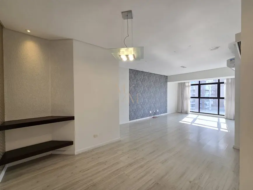 Apartamento com 2 quartos para alugar, 127m2 em Ponta da Praia, Santos - SP - imagem 8 Foto 8 de Apartamento com 2 quartos para alugar, 127m2 em Ponta da Praia, Santos - SP